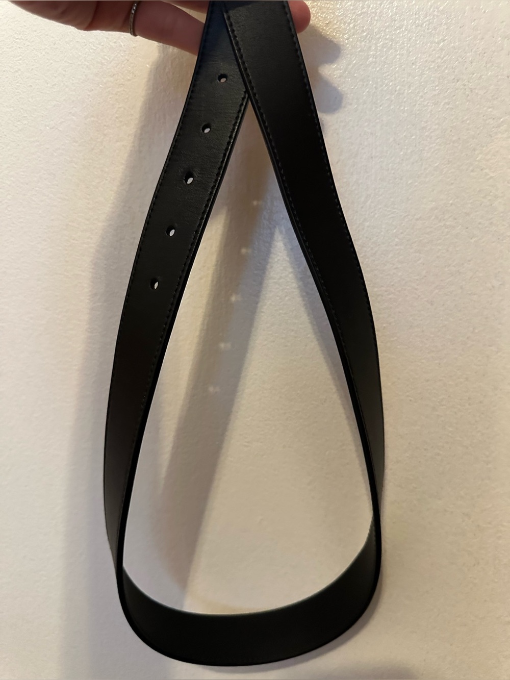 Gucci Marmont Black Leather Belt with Gold Interlocking GG Buckle - Picture 6 of 16